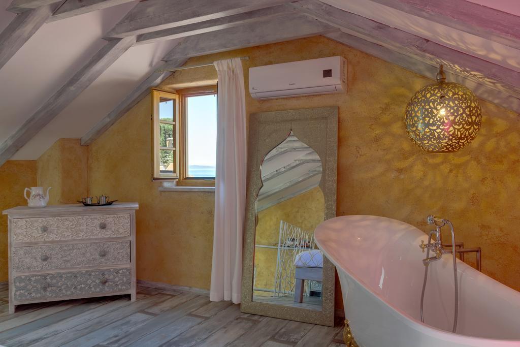 וולי לוסיניי La Dolce Vita Residence חדר תמונה