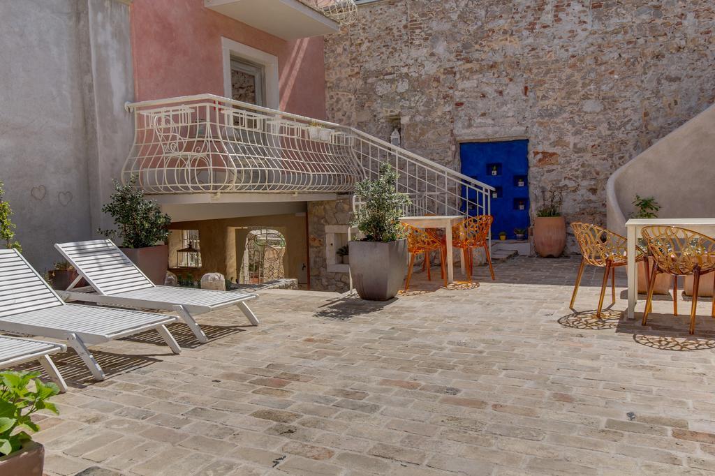 וולי לוסיניי La Dolce Vita Residence מראה חיצוני תמונה